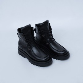 نیم بوت Kickers